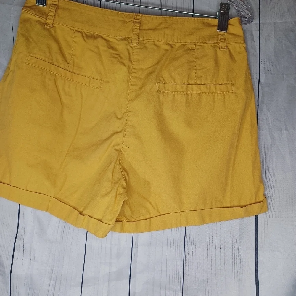 Forever 21 Yellow 100% Cotton Women's Preppy Boho Shorts Size S